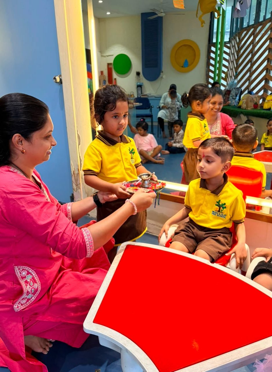 Nursery class activity at Mudd & Clay Preschool